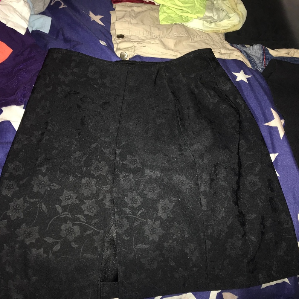 Tracy Evans black flower pattern skirt